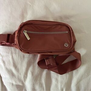 EUC Lululemon belt bag